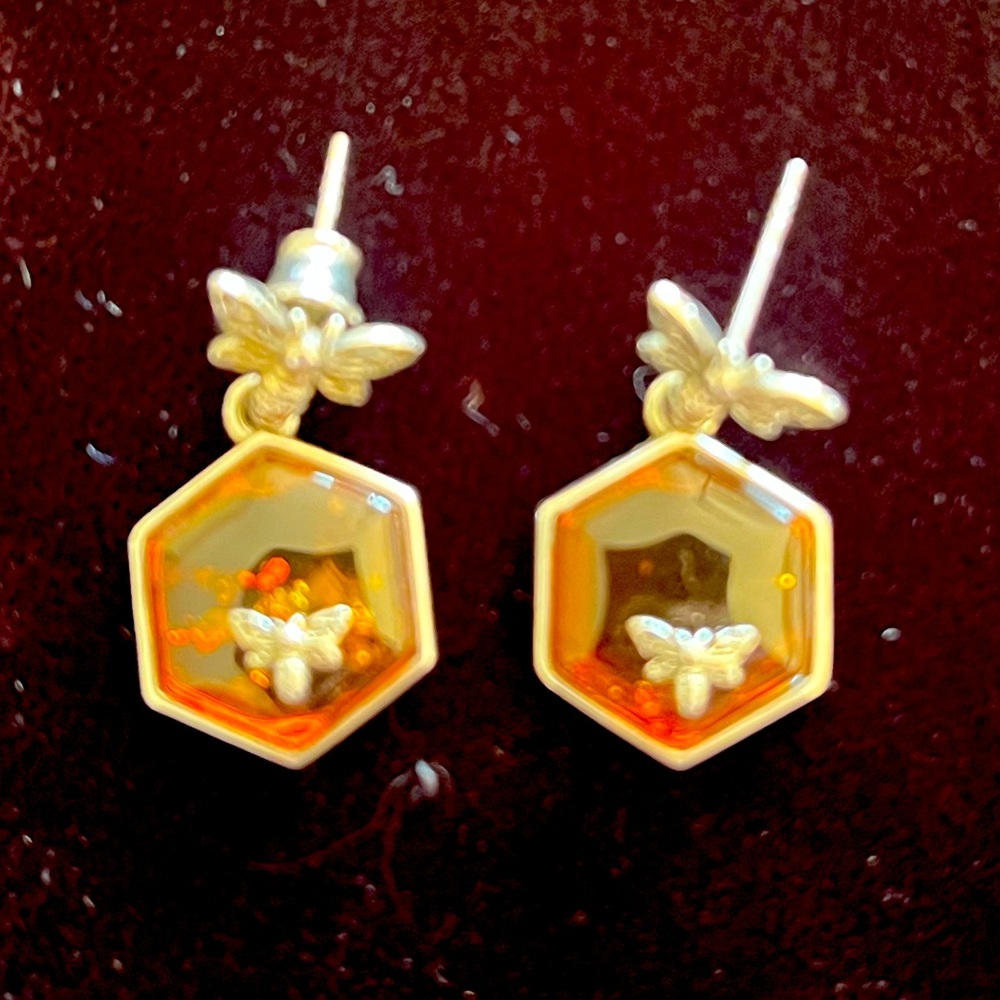 🐝 Earrings